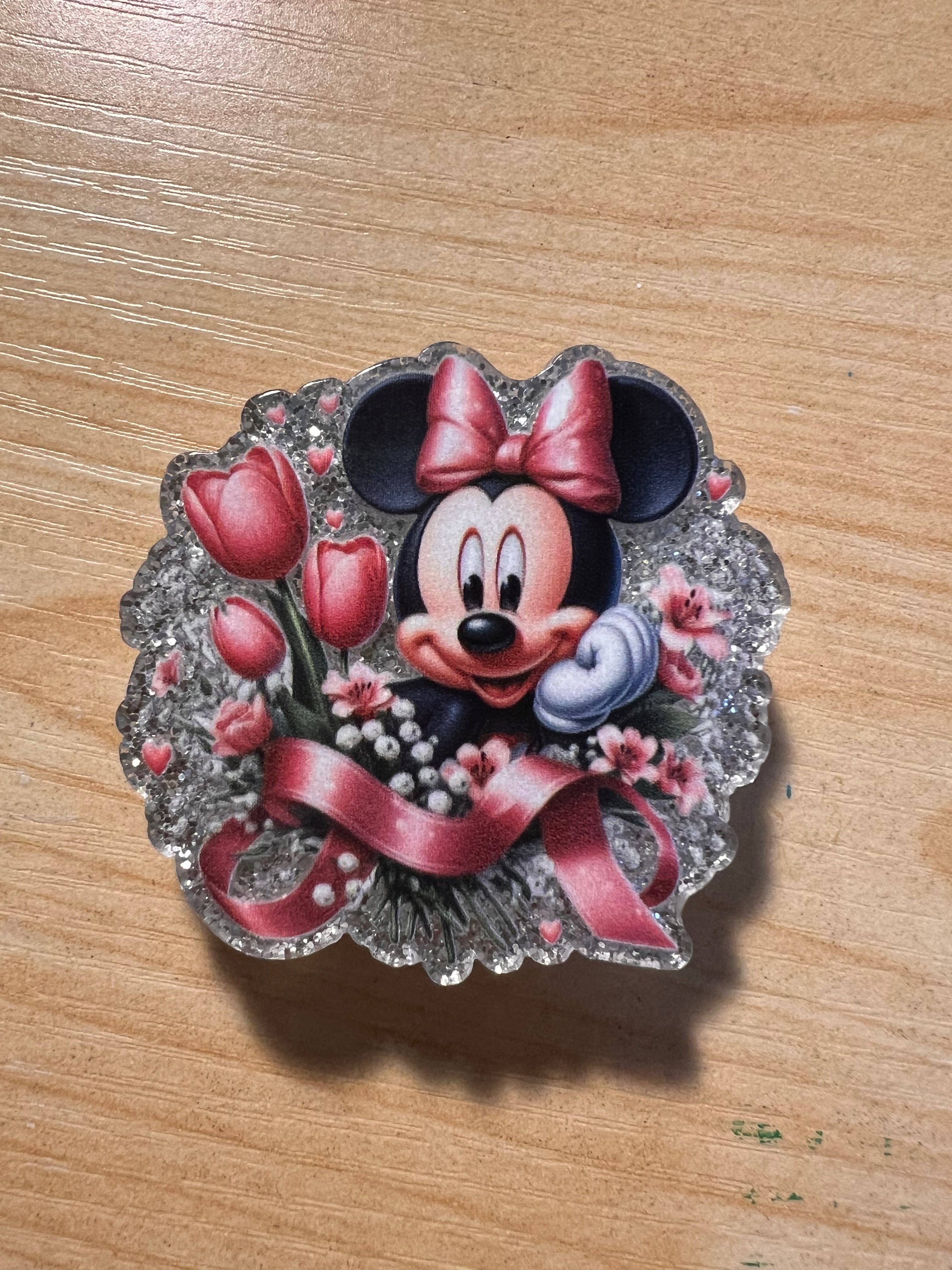 Minnie Pop socket